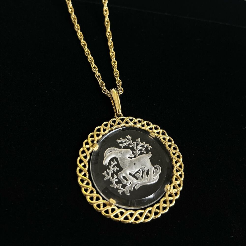 Trifari Reverse Intaglio Glass Pendant Necklace Zodiac Capricorn Sea Goat Vtg